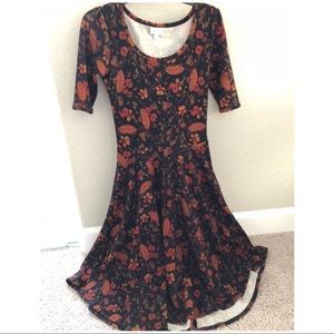 LuLaRoe Nicole Dress size S